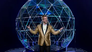 THE CRYSTAL MAZE